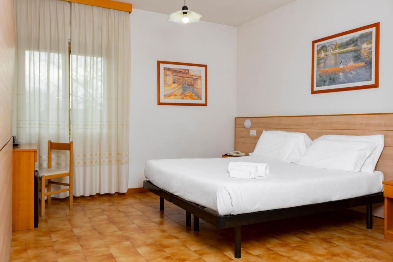 Catignano Hotel Gubbio Extérieur photo