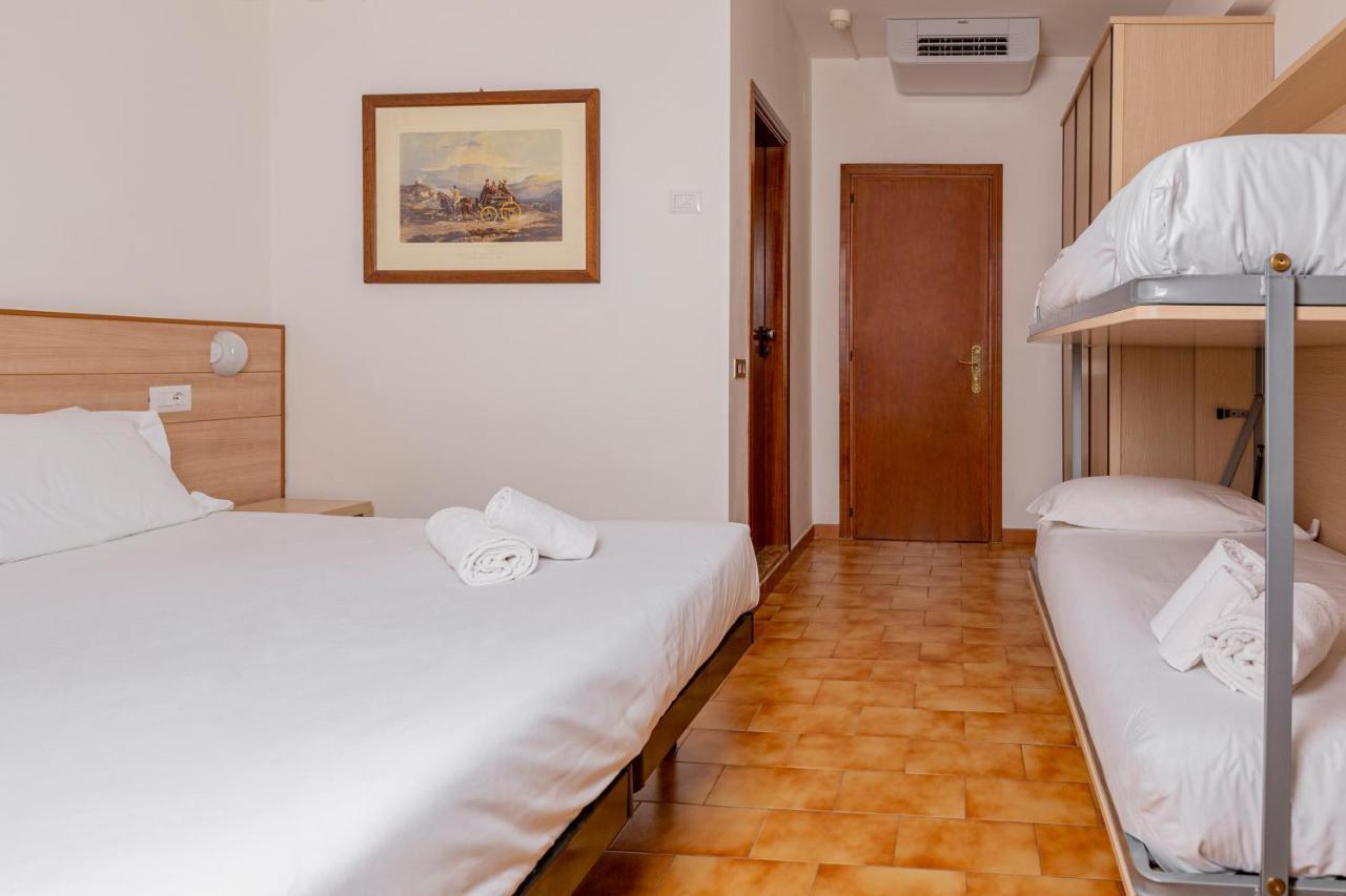 Catignano Hotel Gubbio Extérieur photo
